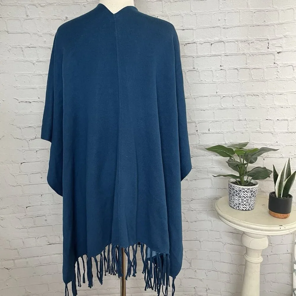 Chico's One Size Reversible Knit Cape Blue Cotton Blend Shawl Wrap Fringe - Picture 5 of 6